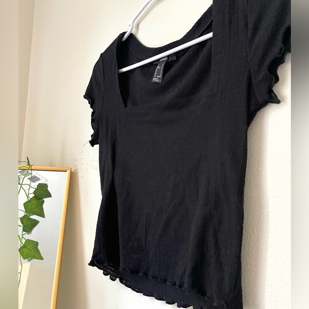 s basic square neck black tee